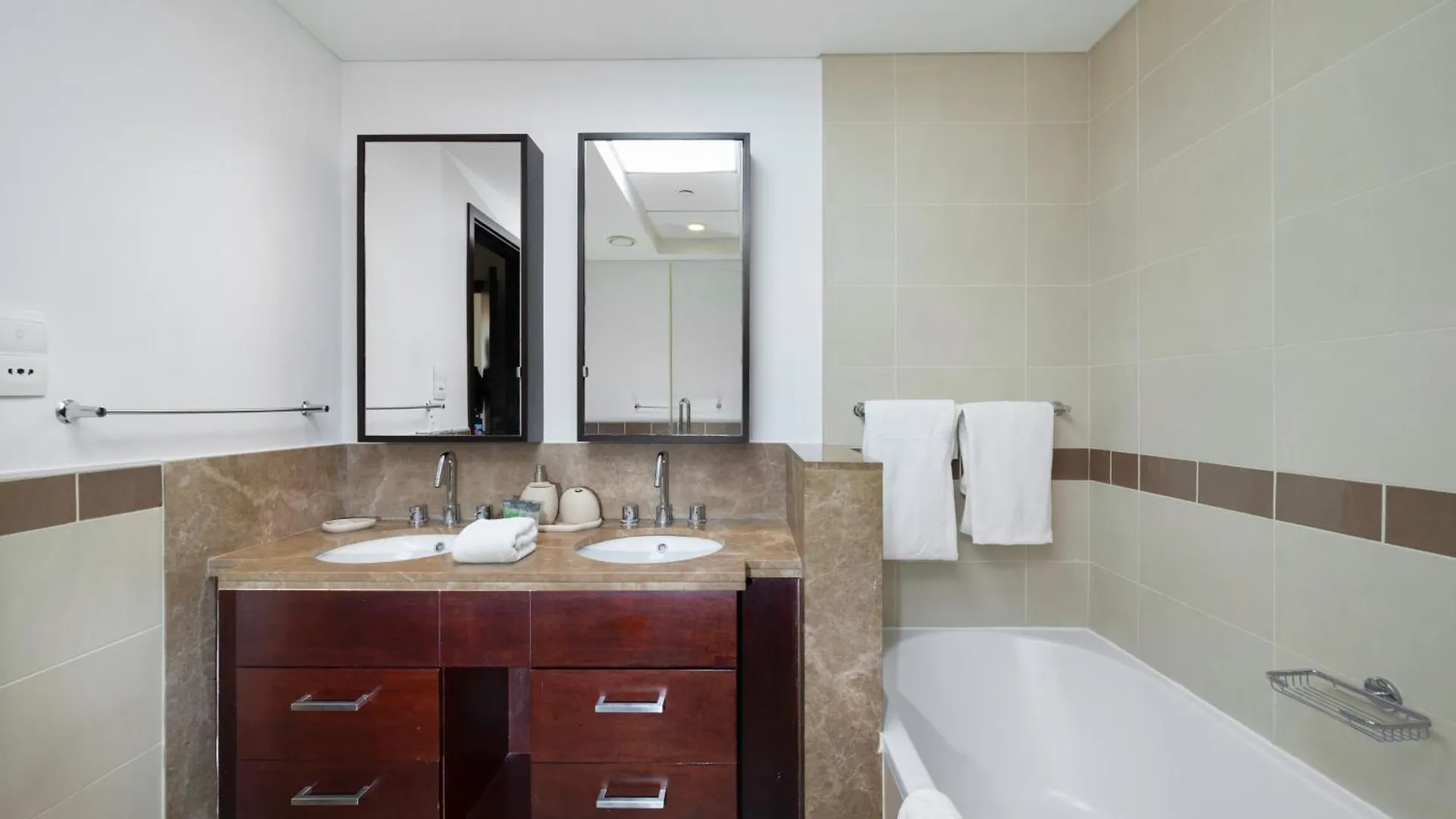 1Br In 29 Boulevard Tower 2 Dubai 0*,